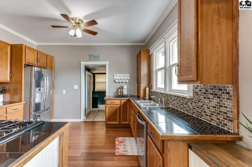111 E 17th Avenue Hutchinson KS 67501
