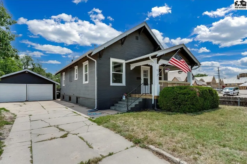 111 E 17th Avenue Hutchinson KS 67501
