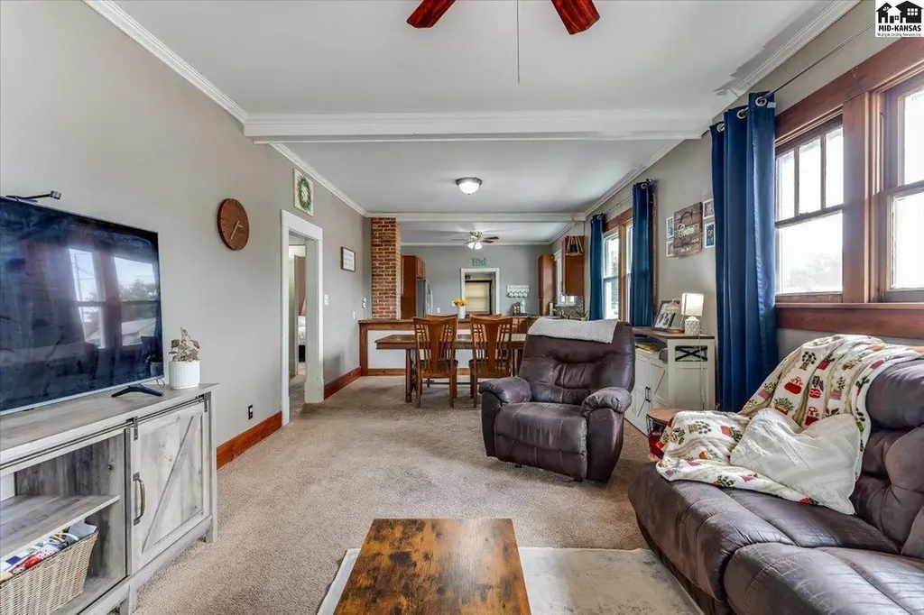 111 E 17th Avenue Hutchinson KS 67501