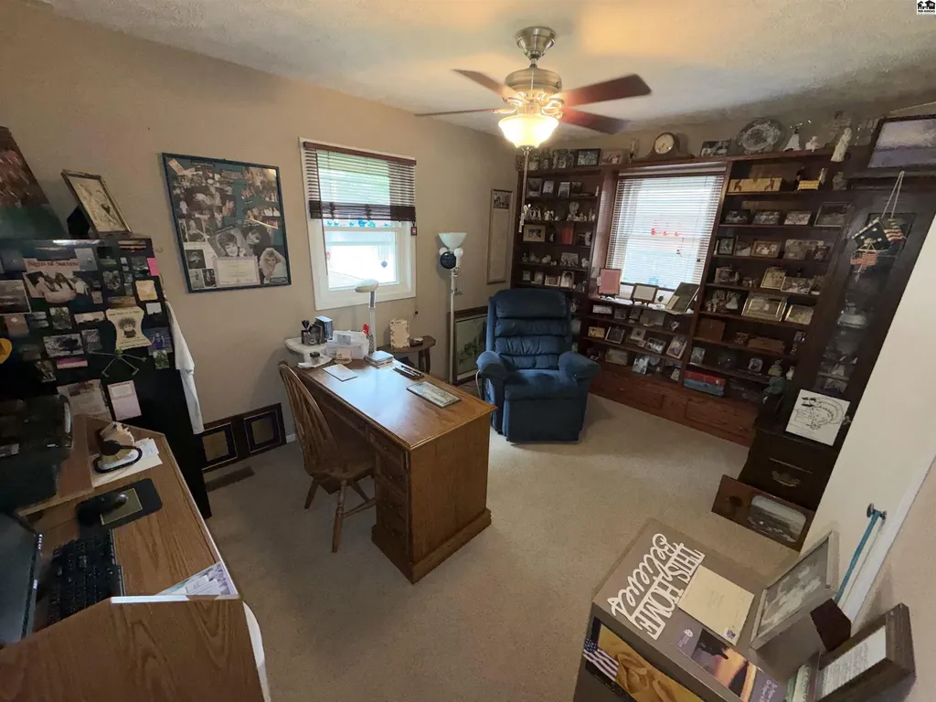1008 Texas Court Hutchinson KS 67502