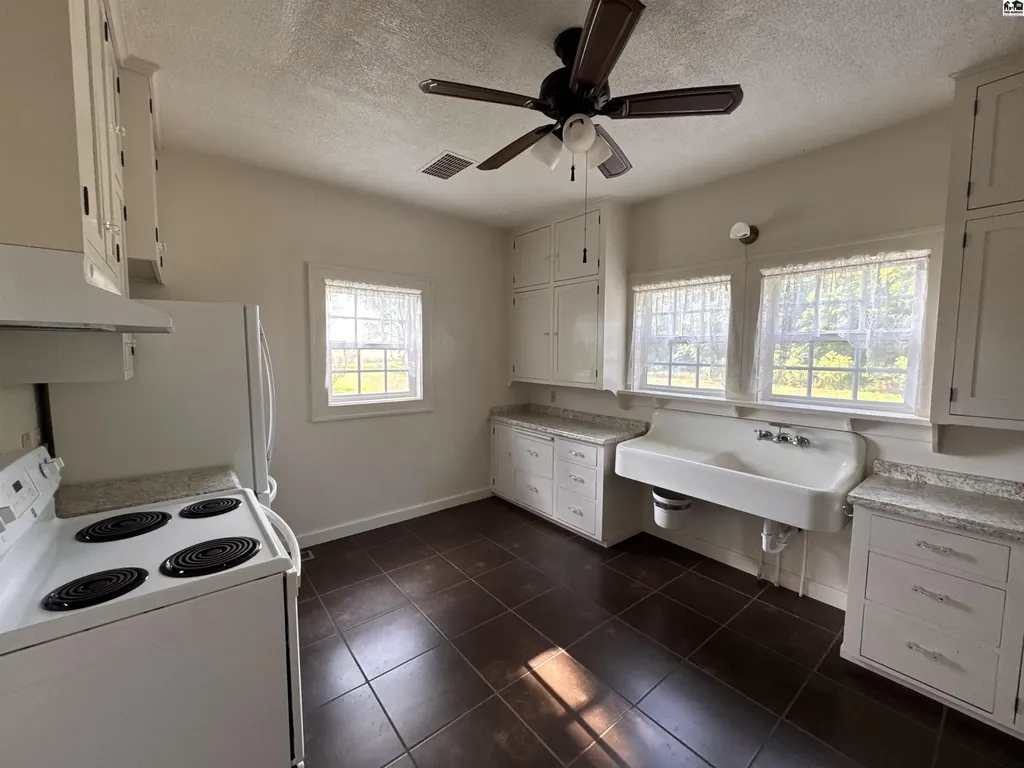 18802 S Huntsville Road Langdon KS 67583