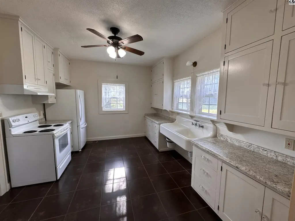 18802 S Huntsville Road Langdon KS 67583