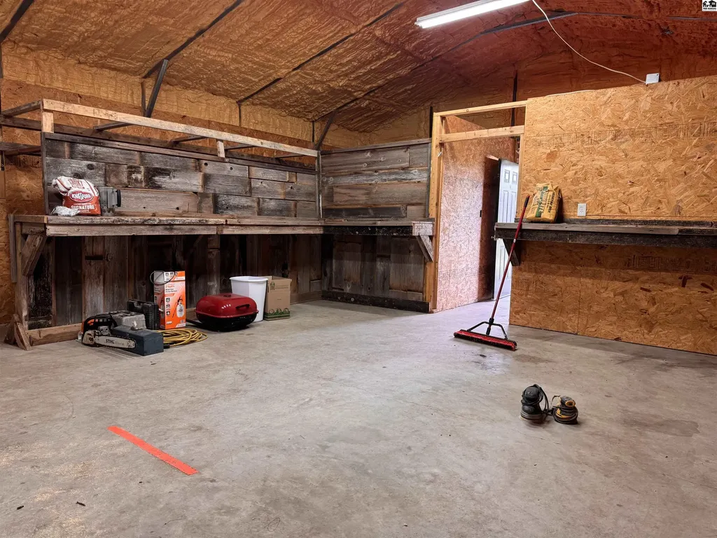 18802 S Huntsville Road Langdon KS 67583