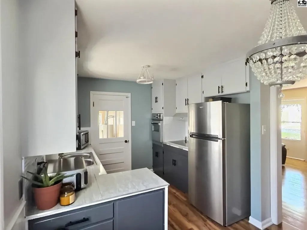 616 W 19th Avenue Hutchinson KS 67502