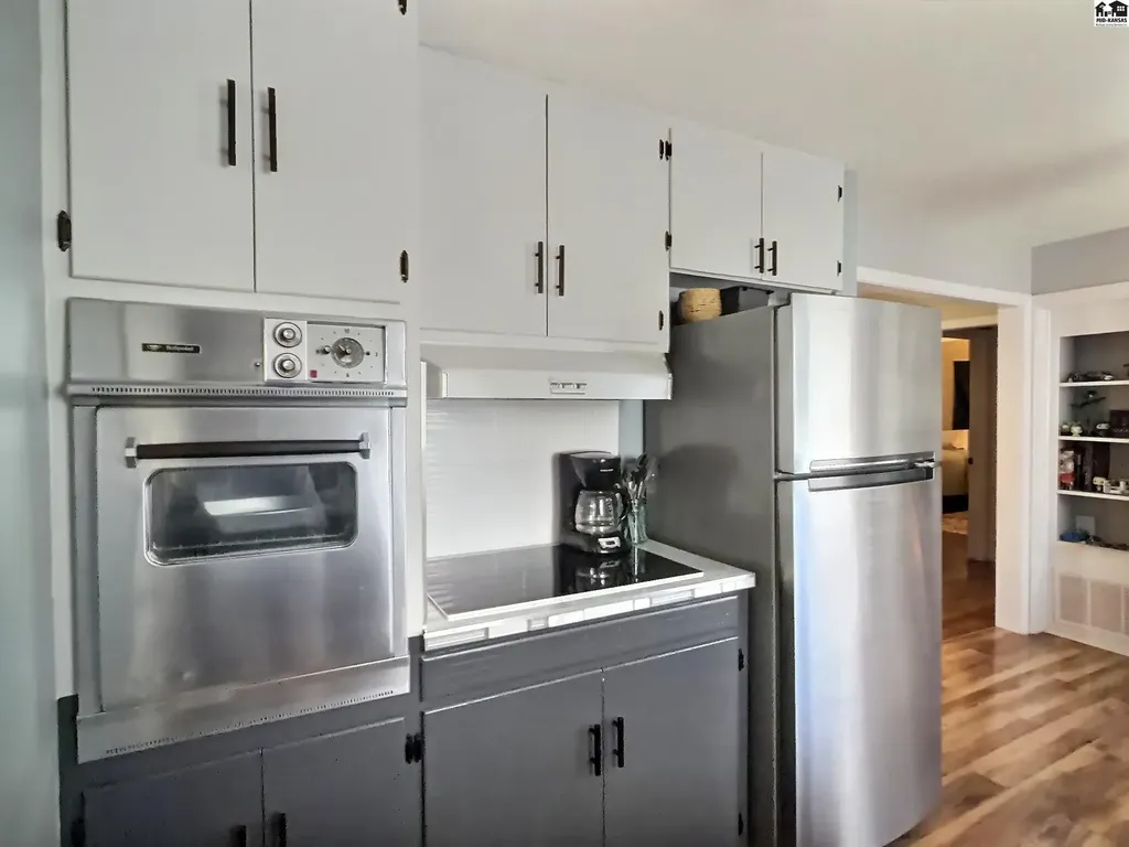 616 W 19th Avenue Hutchinson KS 67502
