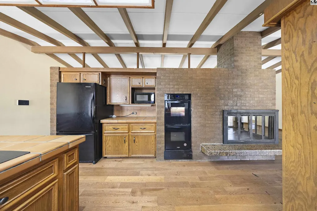5 Juanita Street South Hutchinson KS 67505