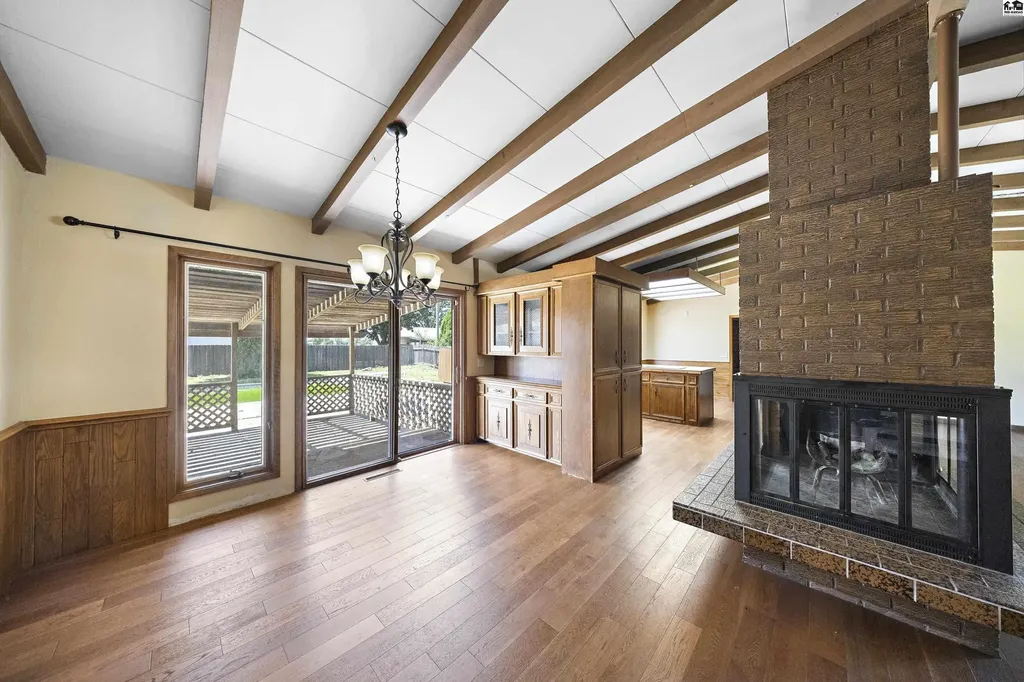 5 Juanita Street South Hutchinson KS 67505