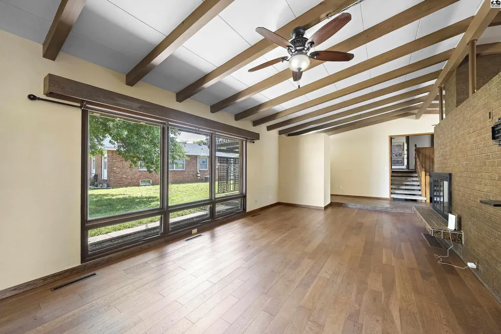 5 Juanita Street South Hutchinson KS 67505