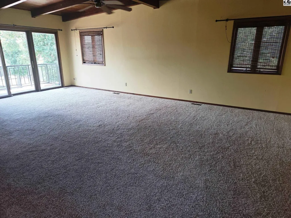 5 Juanita Street South Hutchinson KS 67505