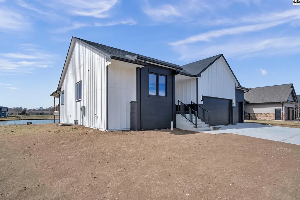 1651 Sonora Drive Mcpherson KS 67460