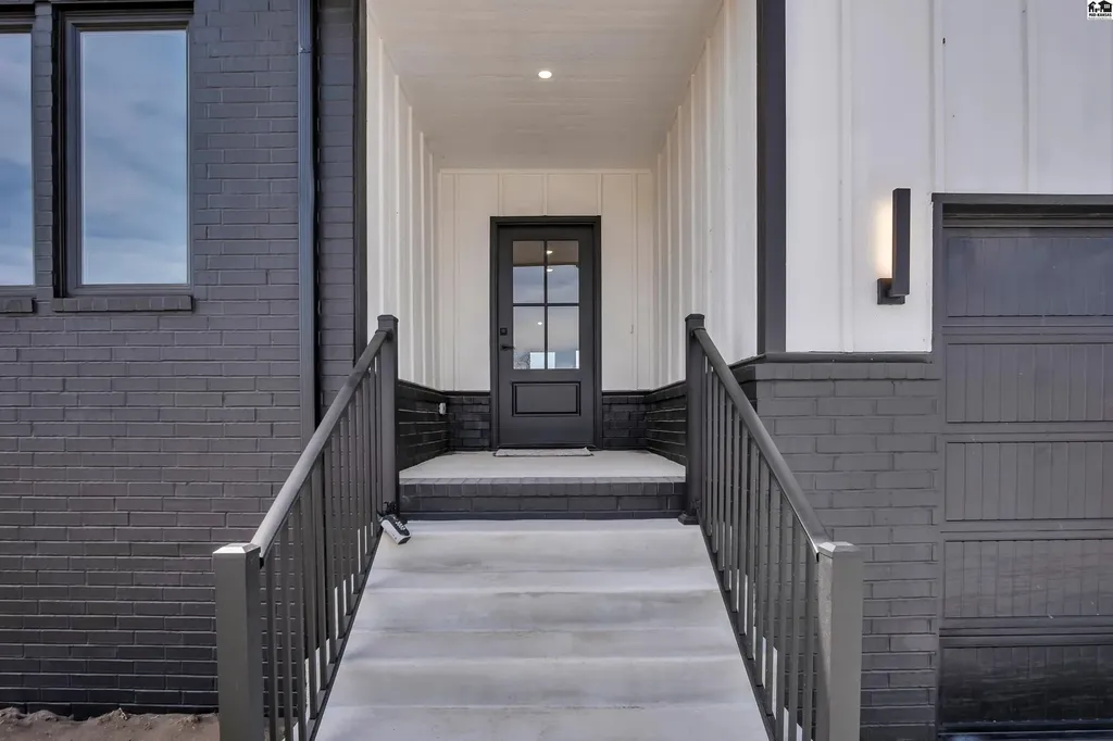 1651 Sonora Drive Mcpherson KS 67460