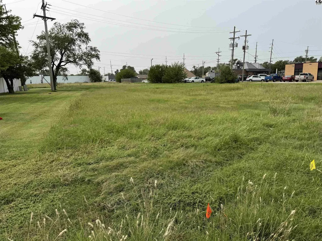 000 Norman Road Hutchinson KS 67502