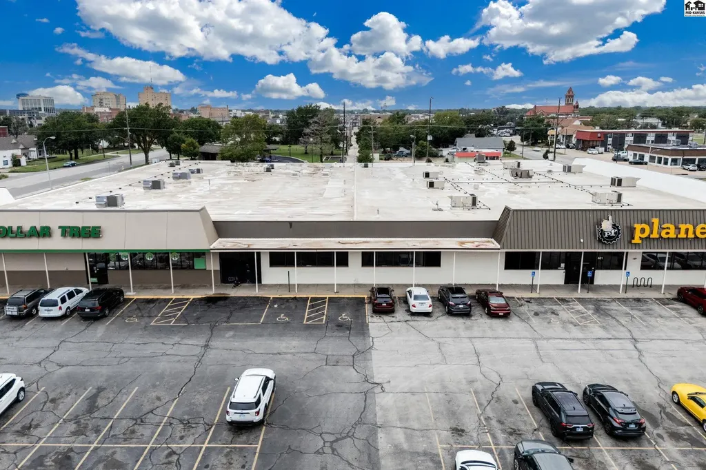401 E 4 Hutchinson KS 67501