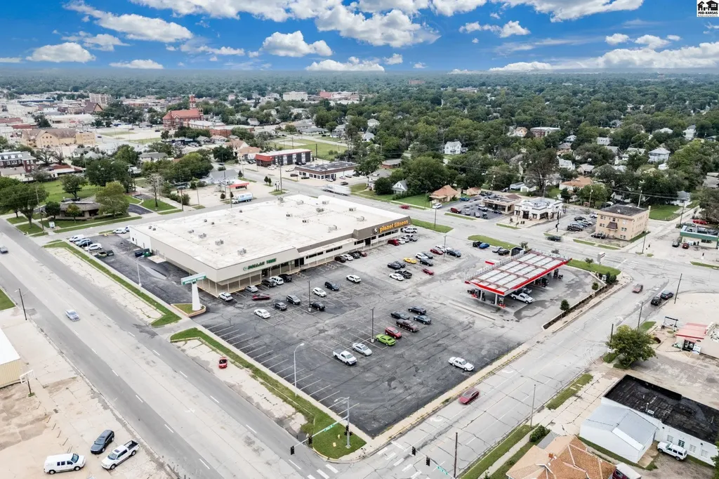 401 E 4 Hutchinson KS 67501