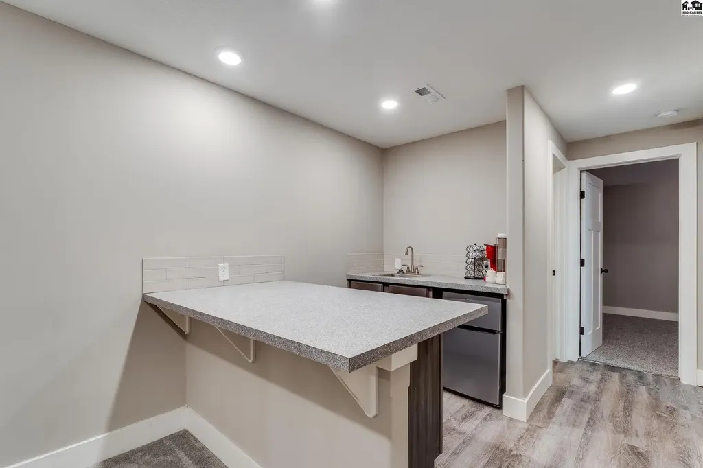 3040 N Susan Lane Mulvane KS 67110