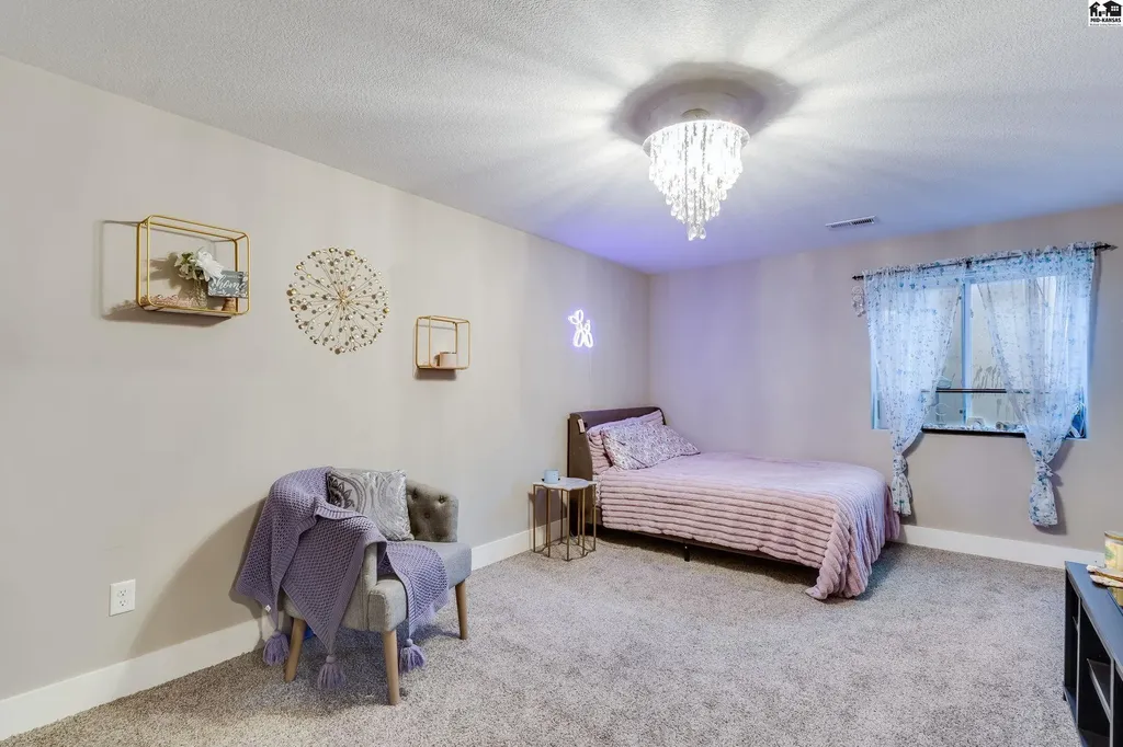 3040 N Susan Lane Mulvane KS 67110