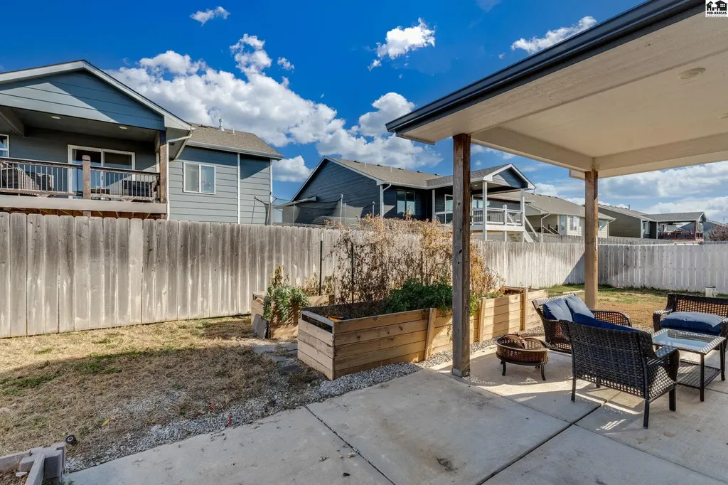 3040 N Susan Lane Mulvane KS 67110