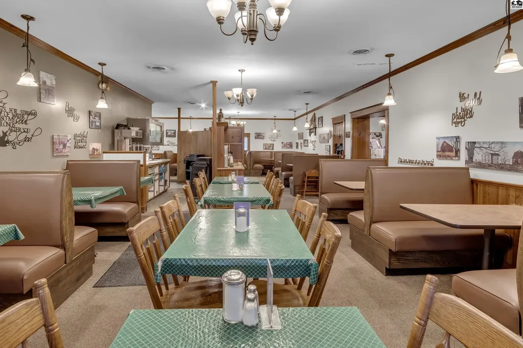 6803 W Highway K61 Hutchinson KS 67501