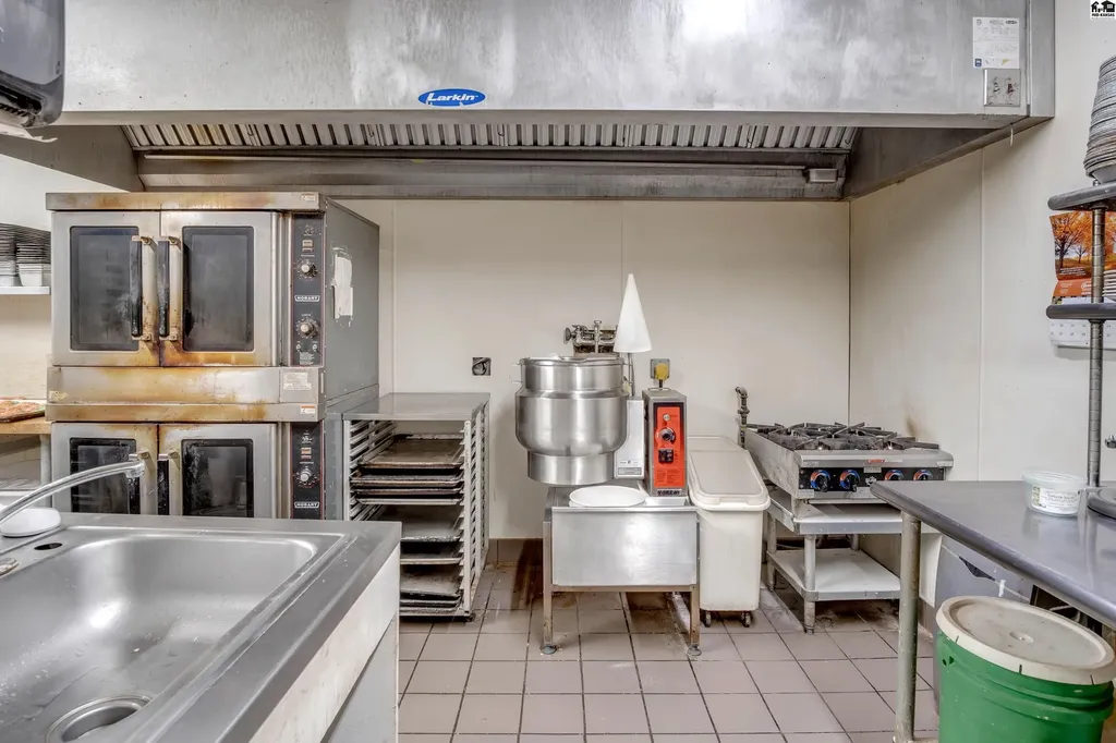 6803 W Highway K61 Hutchinson KS 67501