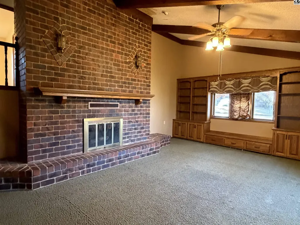 1224 Countryside Drive Mcpherson KS 67460