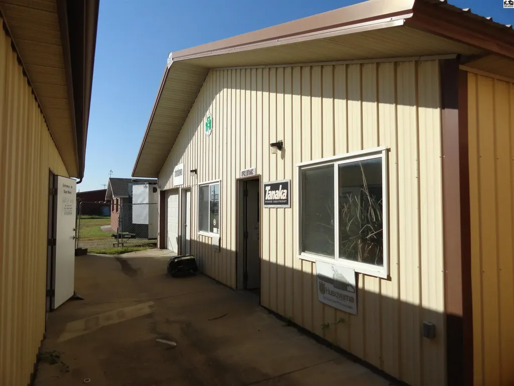 429 N Hwy 81 Bypass Mcpherson KS 67460