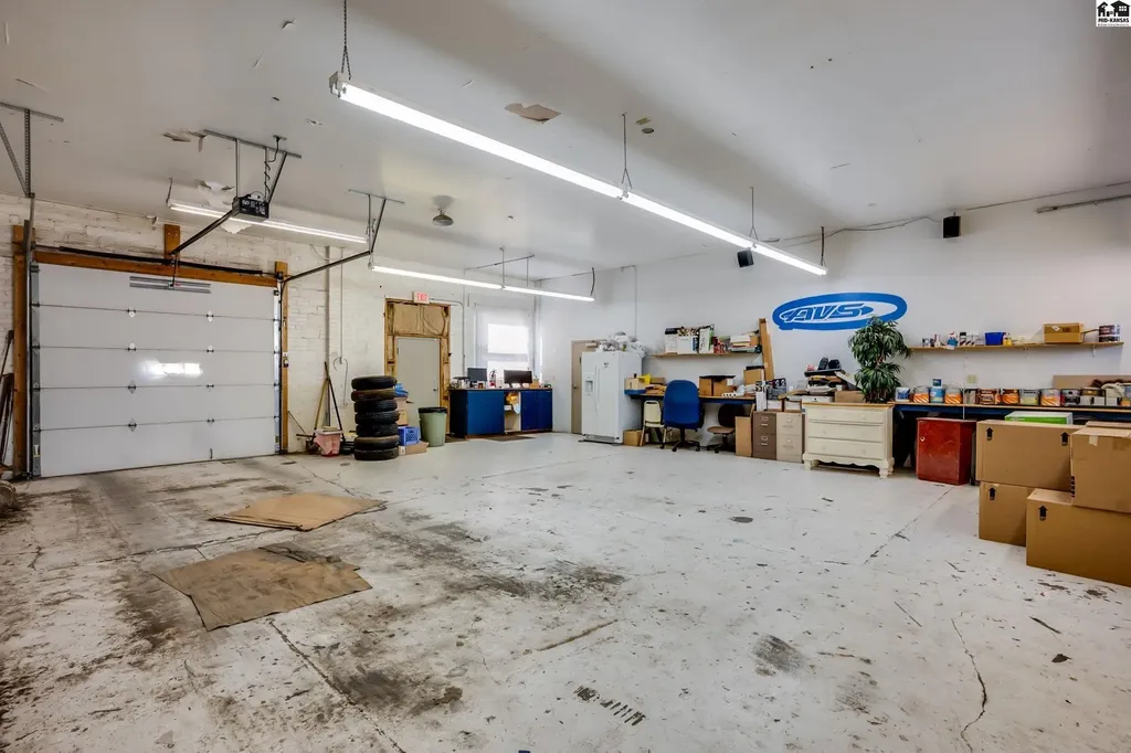410 N Adams Street Hutchinson KS 67501