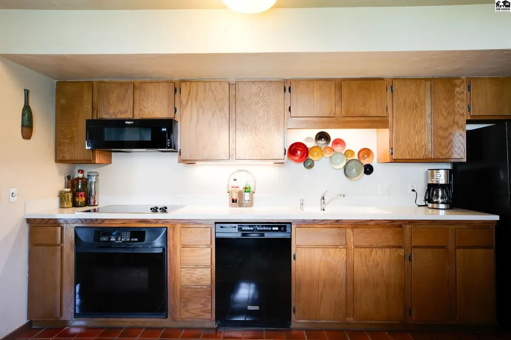 910 N Walnut Street Hutchinson KS 67501