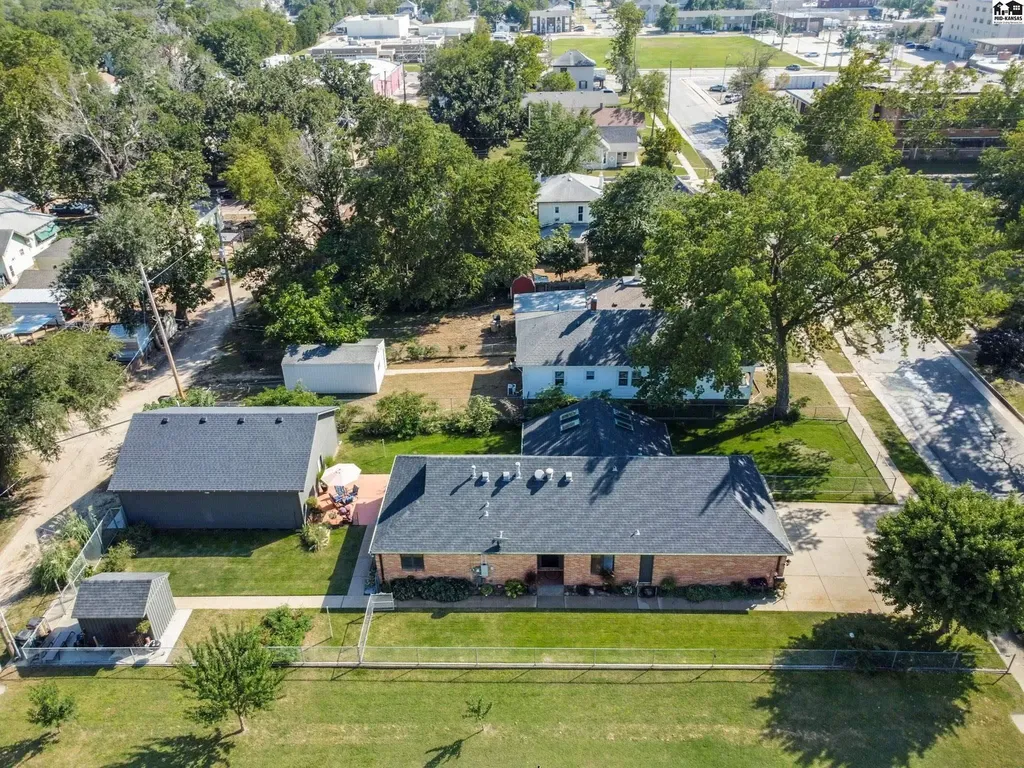 910 N Walnut Street Hutchinson KS 67501