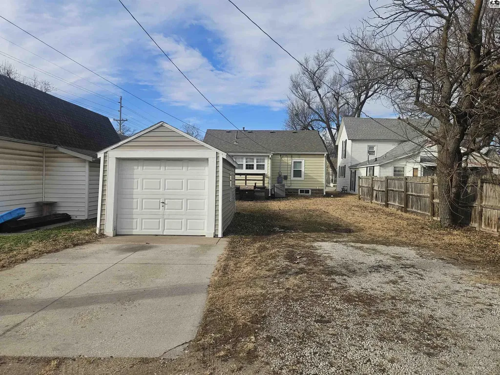 806 N Wheeler Street Mcpherson KS 67460