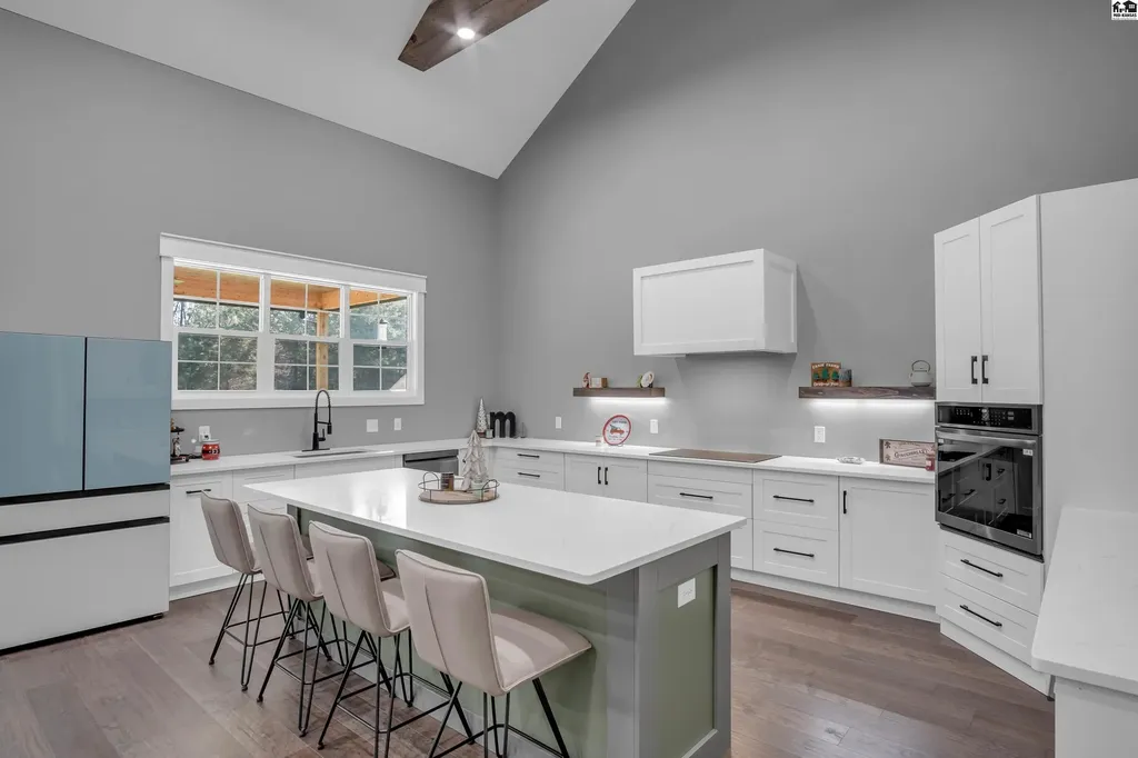 10606 Wildwood Drive Hutchinson KS 67502