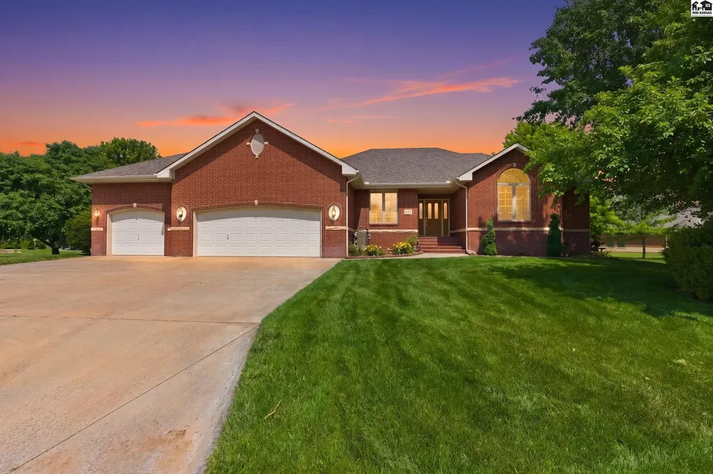 432 N Washington Street Cheney KS 67025