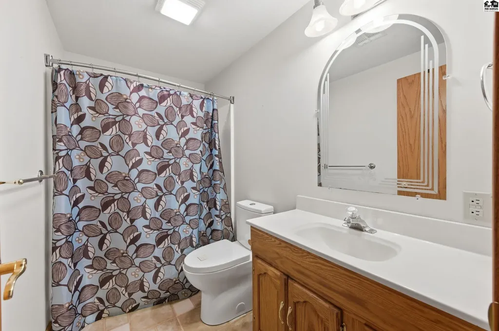 432 N Washington Street Cheney KS 67025