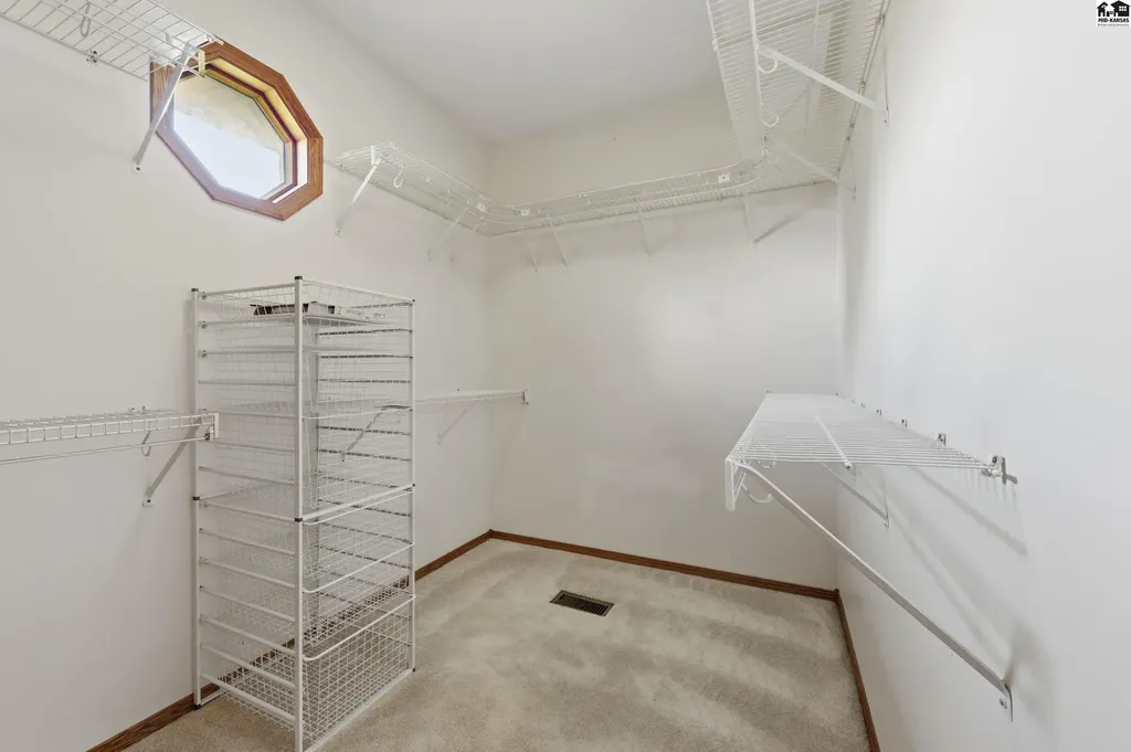 432 N Washington Street Cheney KS 67025