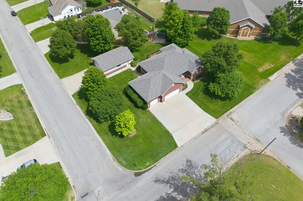 432 N Washington Street Cheney KS 67025
