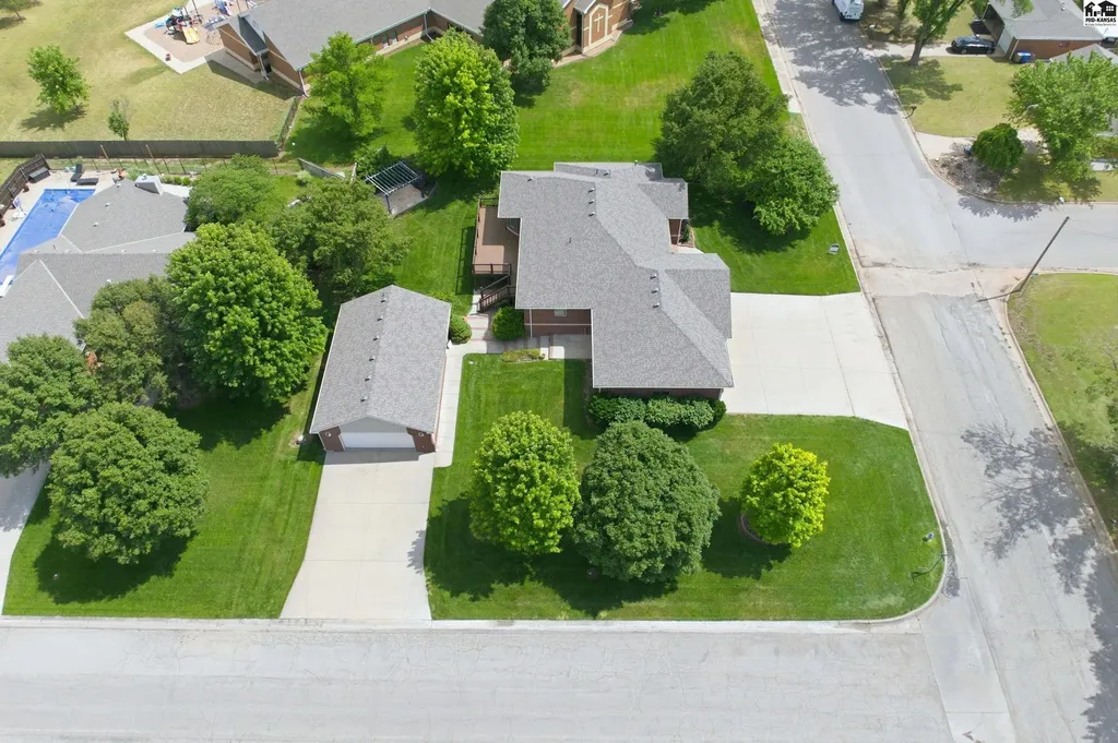 432 N Washington Street Cheney KS 67025
