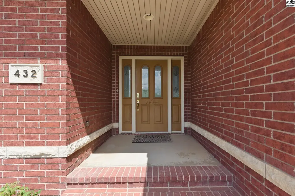 432 N Washington Street Cheney KS 67025