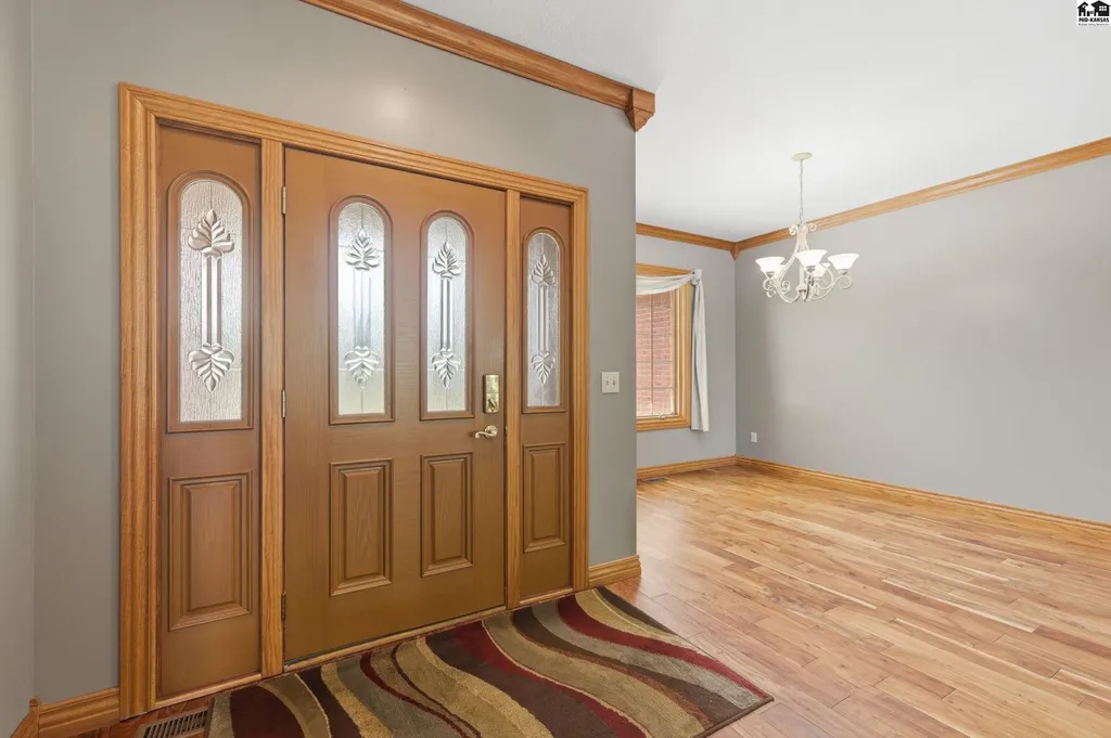 432 N Washington Street Cheney KS 67025