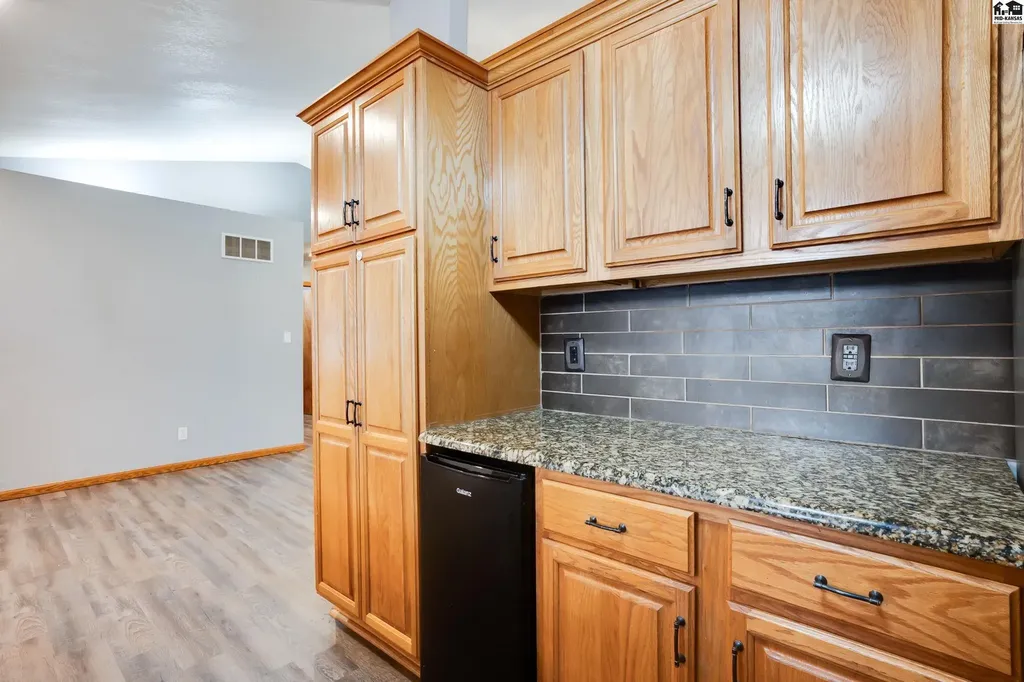611 E 41st Avenue Hutchinson KS 67502