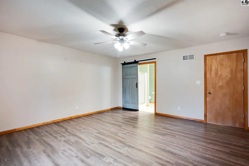 611 E 41st Avenue Hutchinson KS 67502