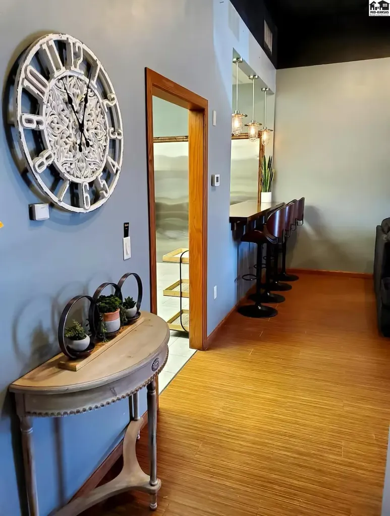 109 S Kansas Avenue Haven KS 67543