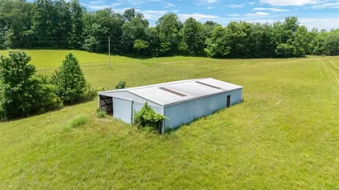 7396 Caneyville Road Morgantown KY 42261