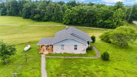 7396 Caneyville Road Morgantown KY 42261