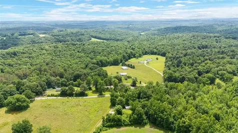 7396 Caneyville Road Morgantown KY 42261