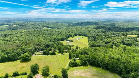 7396 Caneyville Road Morgantown KY 42261