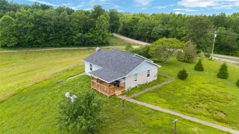 7396 Caneyville Road Morgantown KY 42261