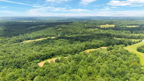 7396 Caneyville Road Morgantown KY 42261