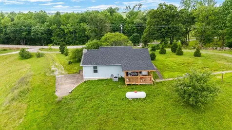 7396 Caneyville Road Morgantown KY 42261