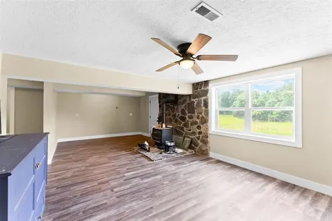 7396 Caneyville Road Morgantown KY 42261