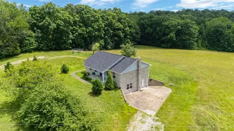 7396 Caneyville Road Morgantown KY 42261