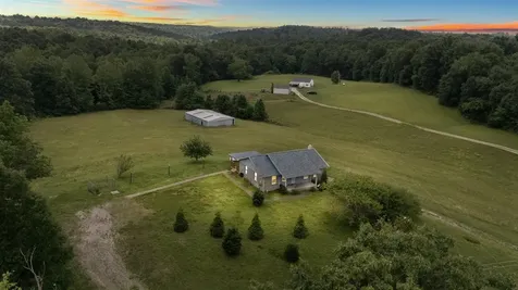 7396 Caneyville Road Morgantown KY 42261